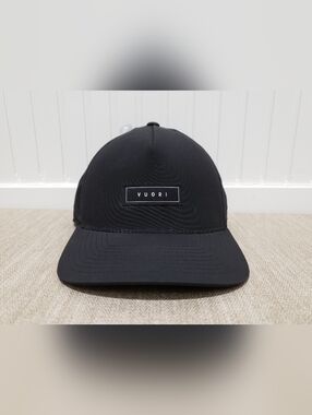 VUORI The Standard Hat Flex Fit Embroidered Logo Cap (OSFA) Black/White